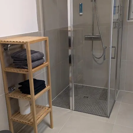 Idyllisches 2-zimmer-apartment Lägenhet *